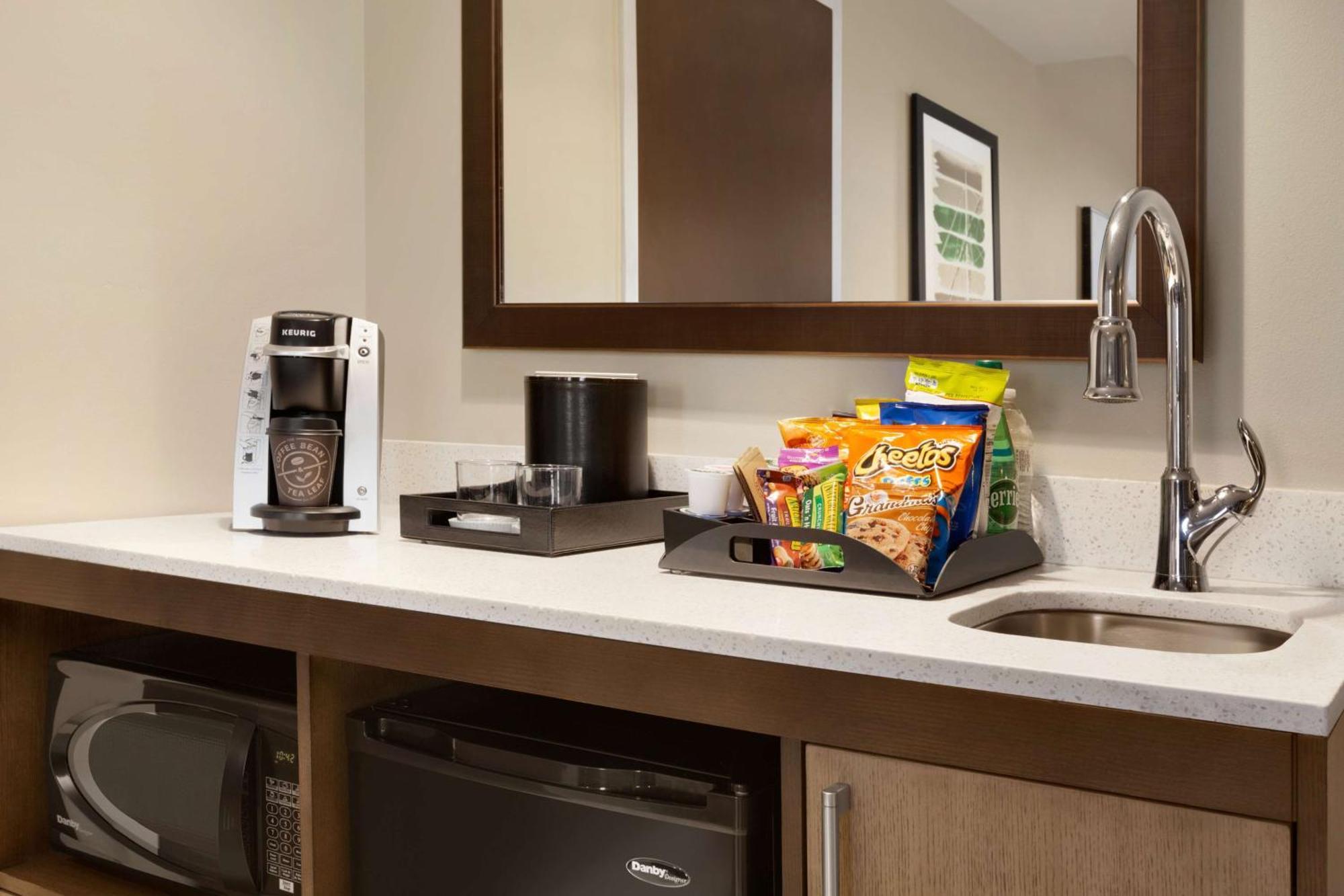 Embassy Suites By Hilton Wilmington Riverfront Ngoại thất bức ảnh