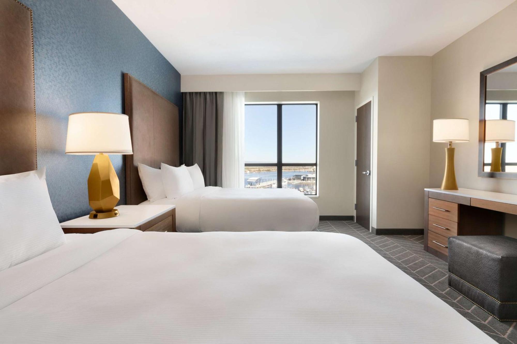 Embassy Suites By Hilton Wilmington Riverfront Ngoại thất bức ảnh