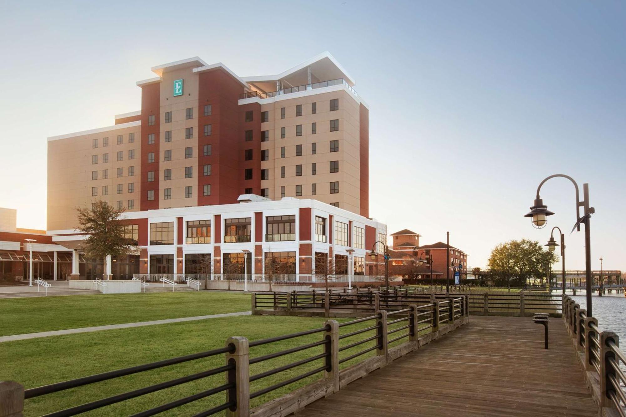 Embassy Suites By Hilton Wilmington Riverfront Ngoại thất bức ảnh