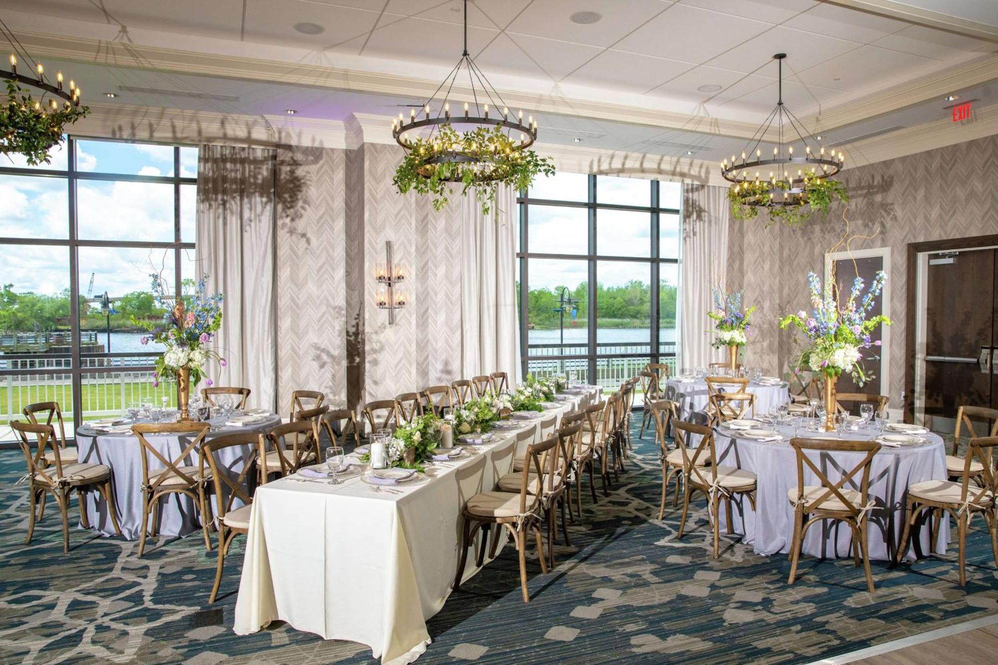 Embassy Suites By Hilton Wilmington Riverfront Ngoại thất bức ảnh